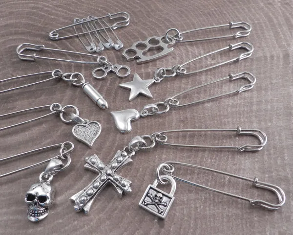 Safety Pin with Skull XL Pendant